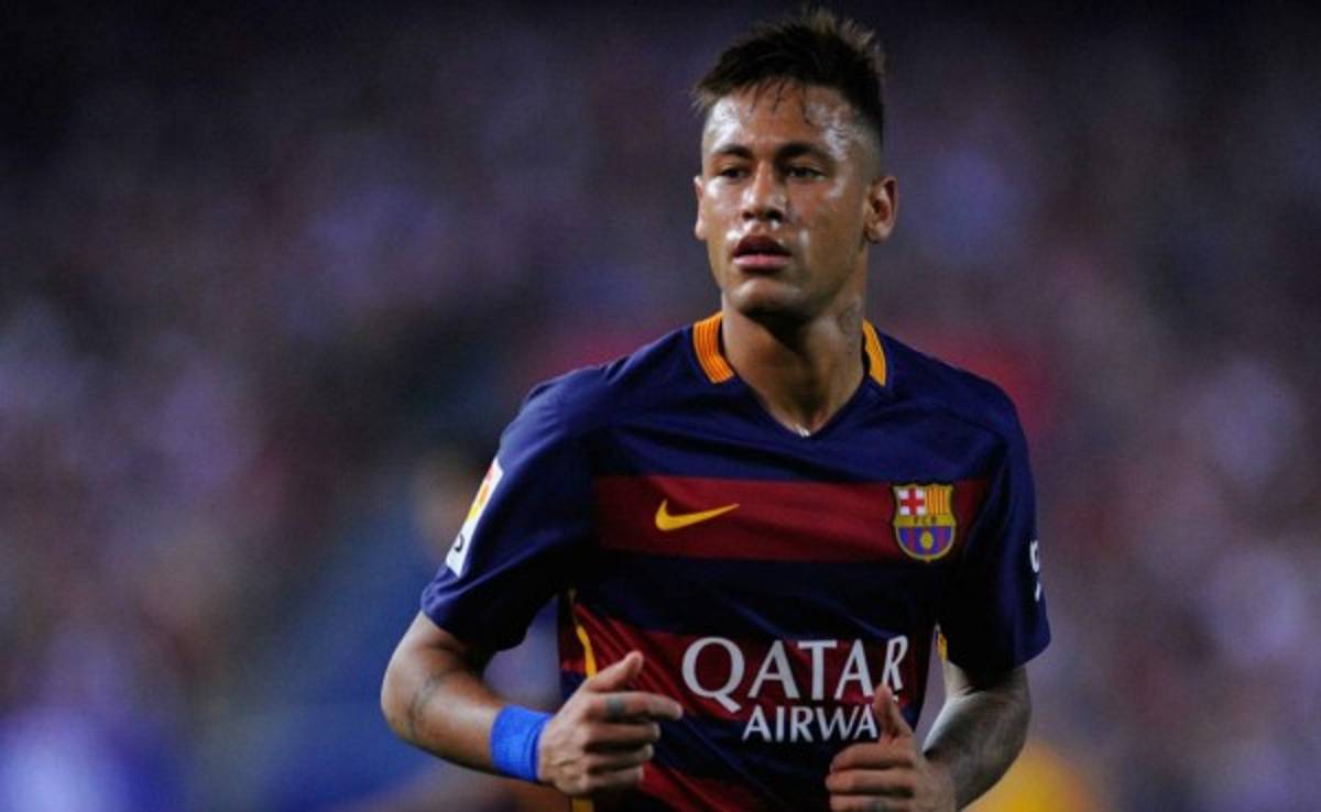 Pelé: 'Neymar todavía no está al nivel de Messi o Cristiano'