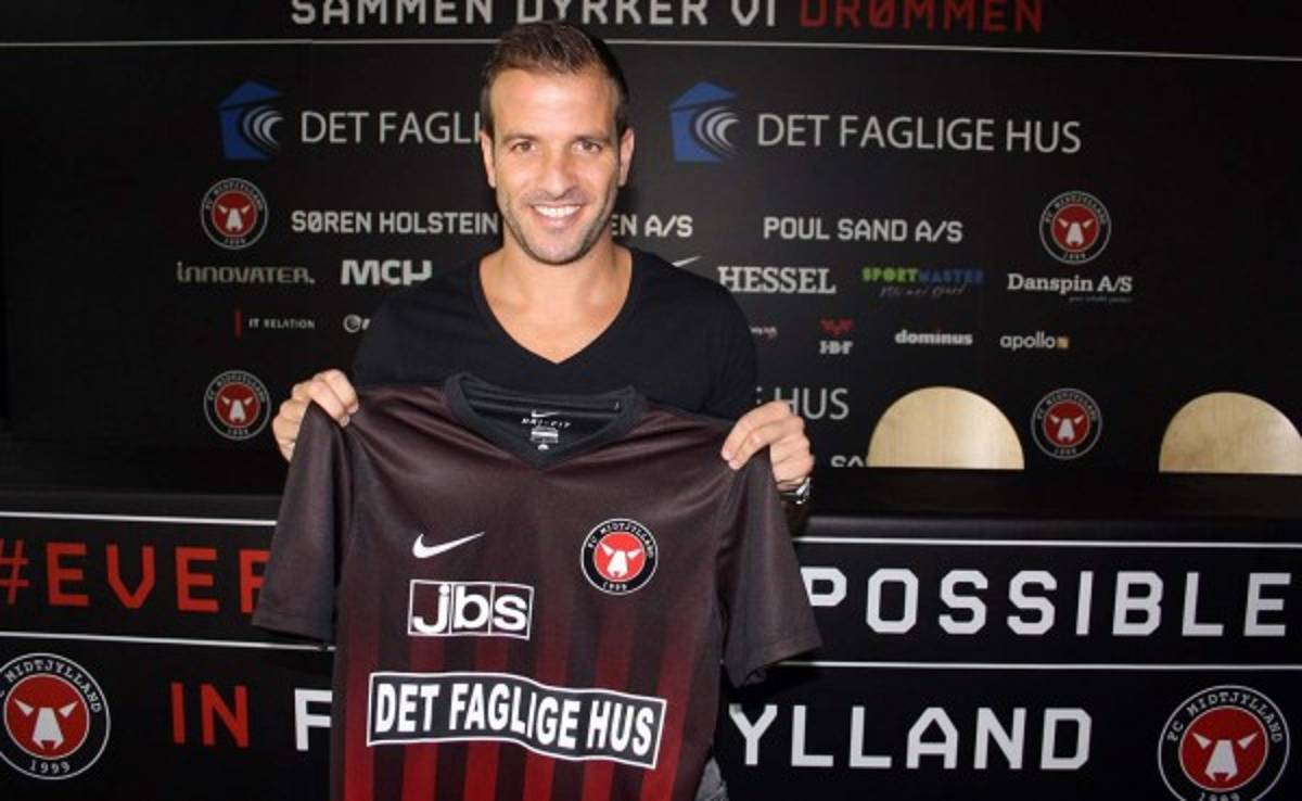 Van der Vaart se va al Midtjylland de la humilde liga danesa