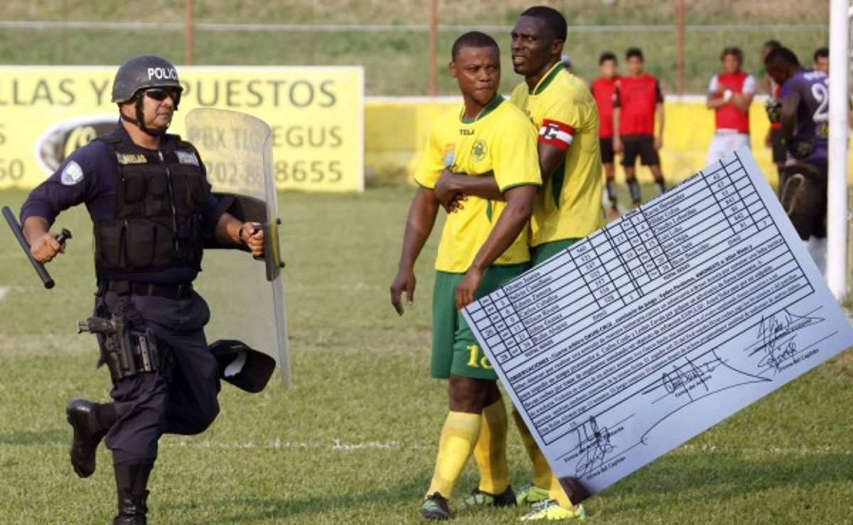 Jugador de Parrillas One agrede con manotada a árbitro asistente