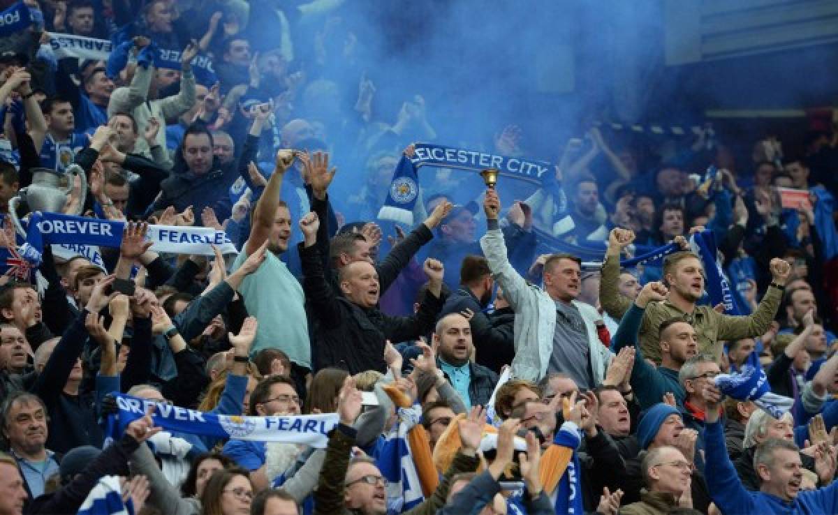Aficionados del Leicester esperaron 132 años y pueden esperar un día más