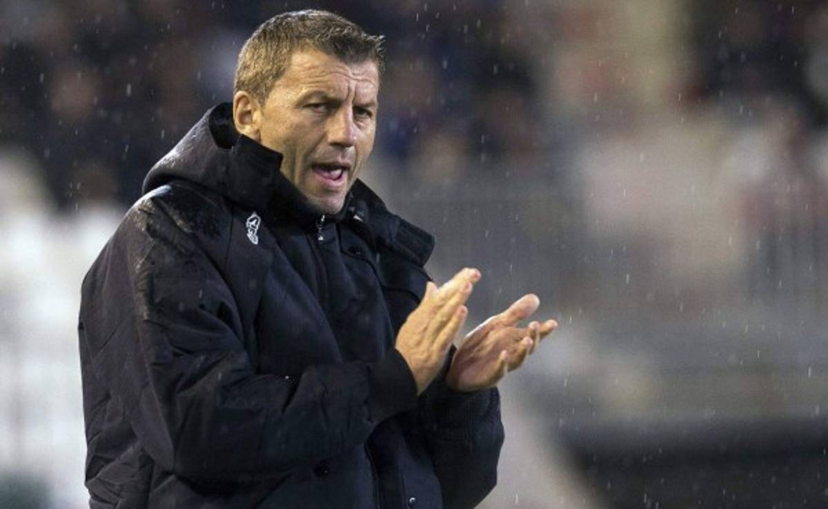 DT del Córdoba: 'Salimos a pedir camisas del Barcelona, me da vergüenza'