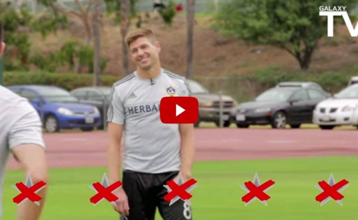 Robbie Keane humilla a Gerard y sus compañeros en reto del Galaxy