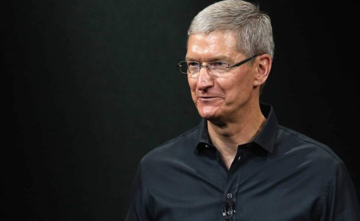Tim Cook, CEO de Apple, confiesa que es gay