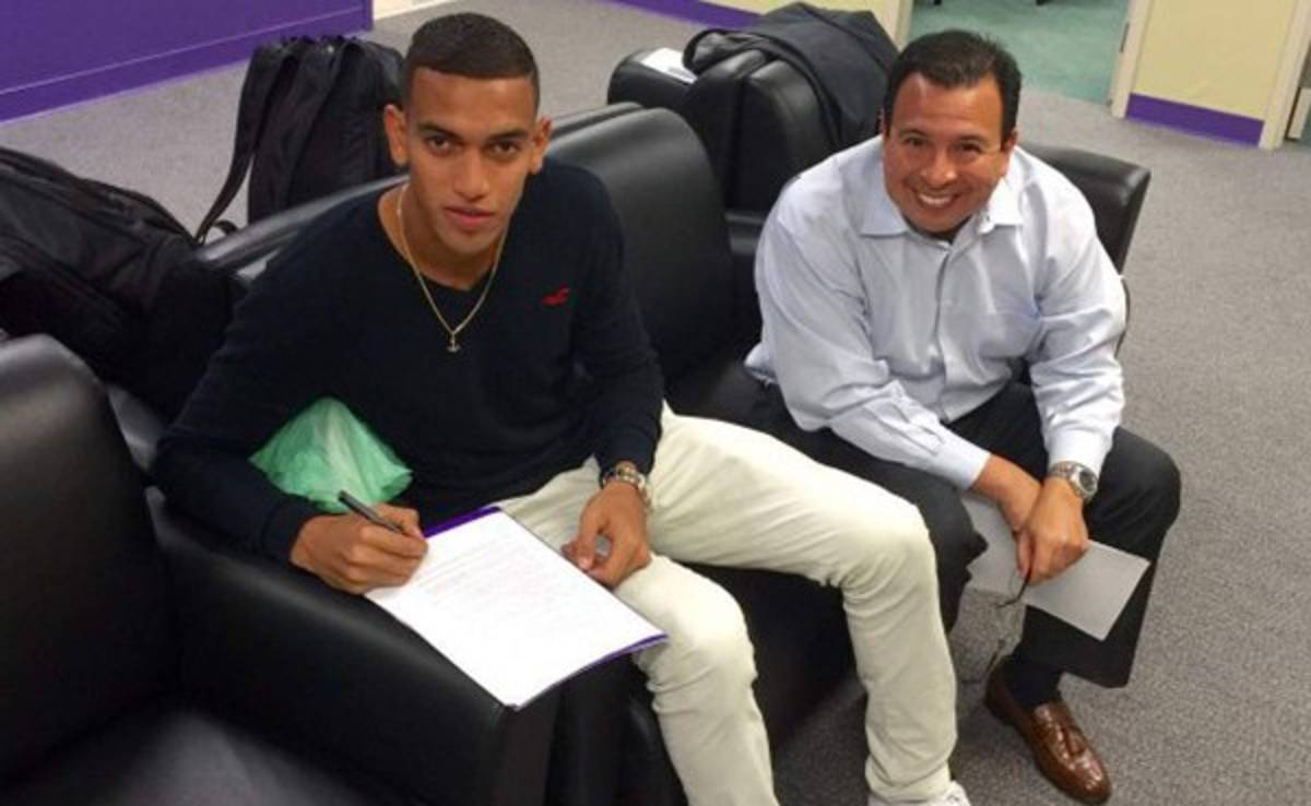 Devron García: 'Contento de poder formar parte de este gran club'