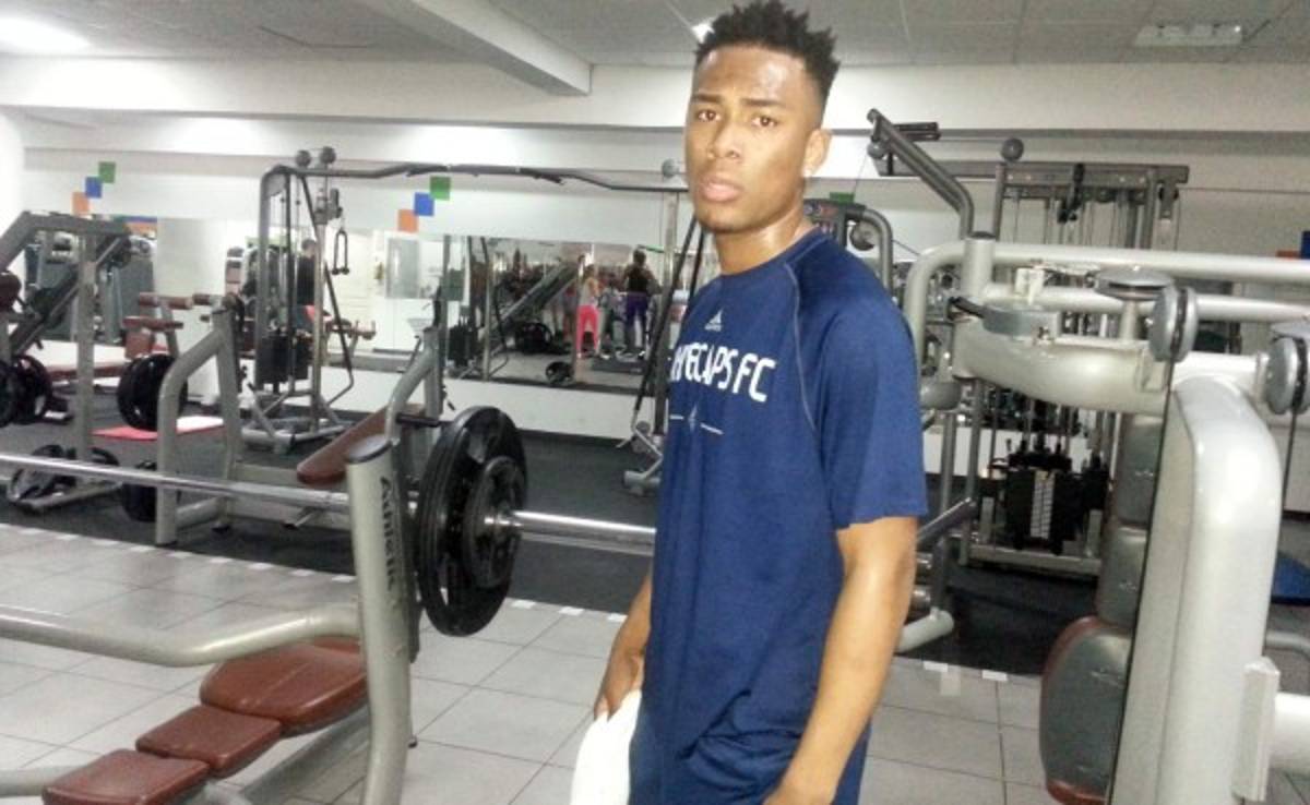 Jorge Luis Pinto manda al gimnasio a Deiby Flores