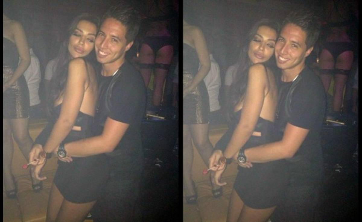 Nasri calla a su novia en Twitter después que maldijera a Deschamps