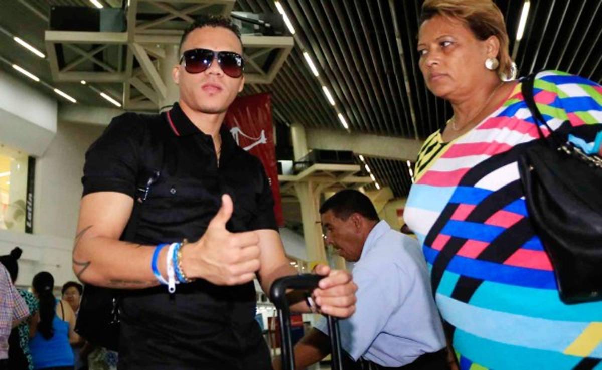 Arnold Peralta: 'Prometo lucha, entrega y títulos'
