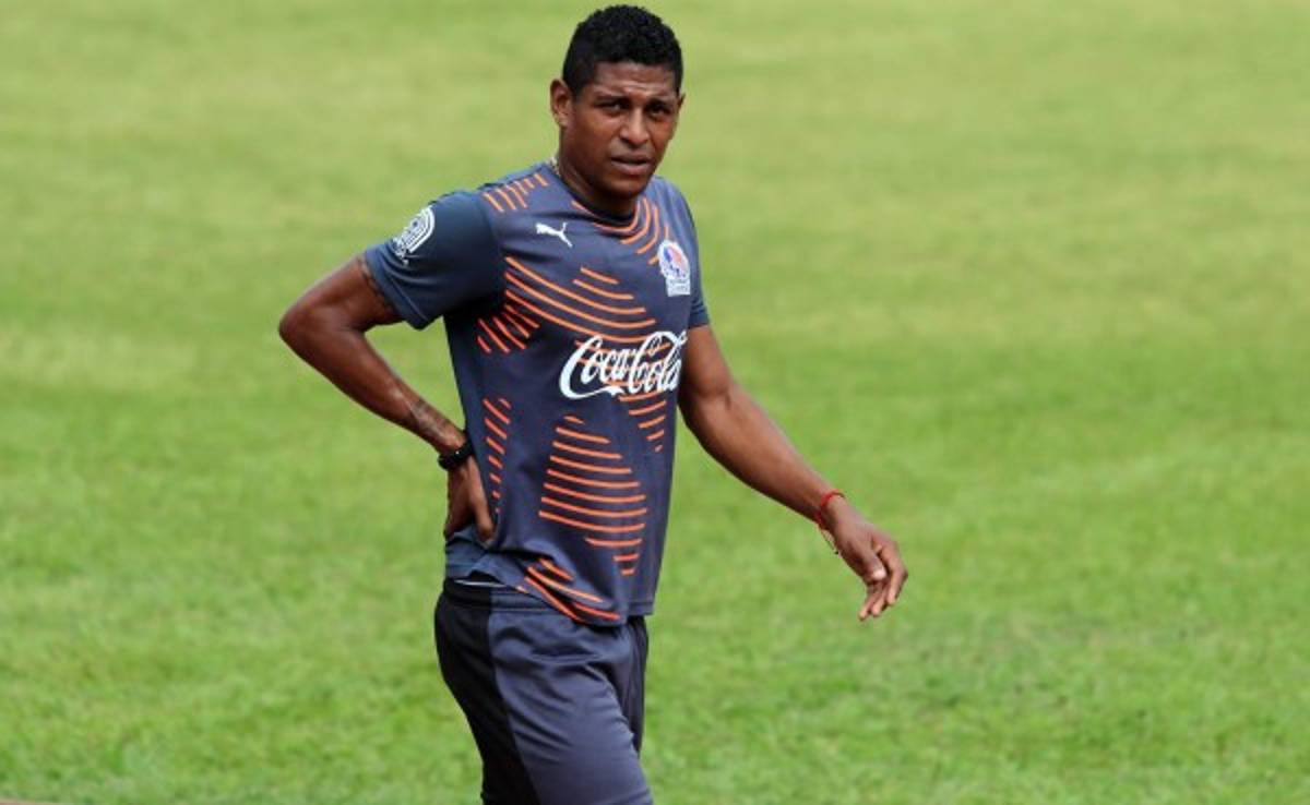 Carlo Costly vuelve a sufrir problemas en dedo del pie izquierdo