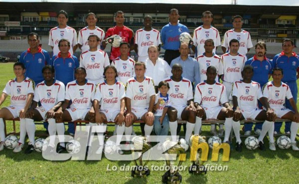 Así ha sido la evolución de la gloriosa camisa del Olimpia