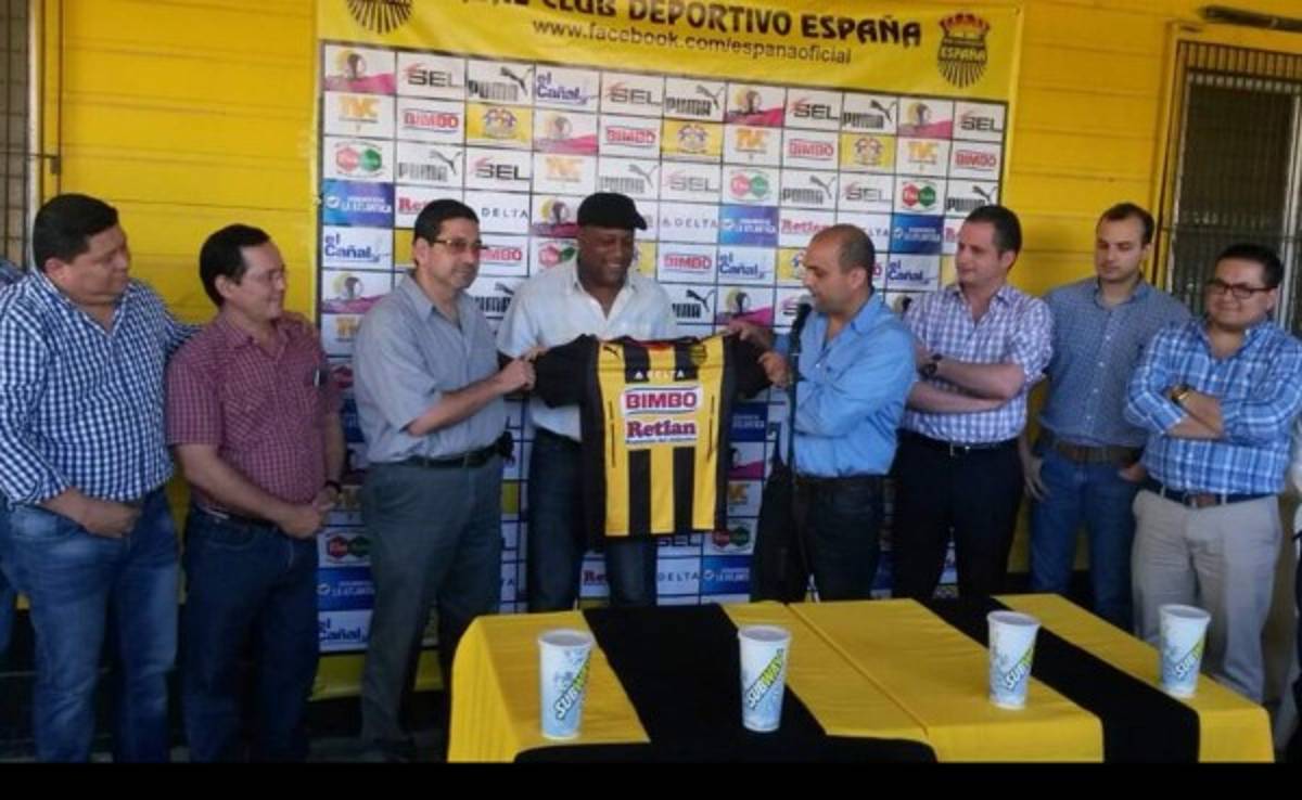 OFICIAL: Hernán Medford, nuevo técnico del Real España