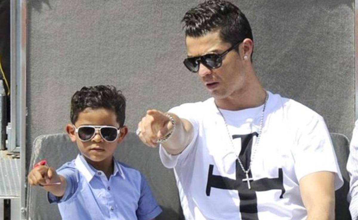 Cristiano Jr desea 'buena suerte' a su padre para el Real Madrid-Atlético