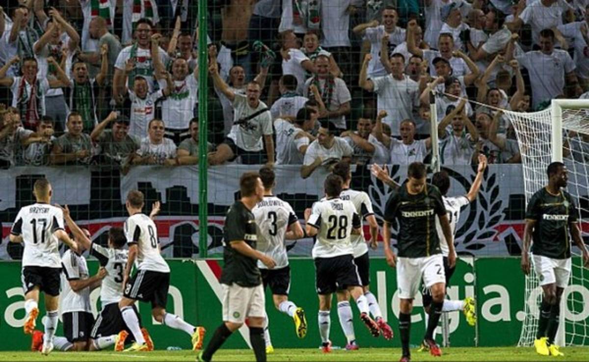 Celtic es goleado y complica pase a grupos de la Champions