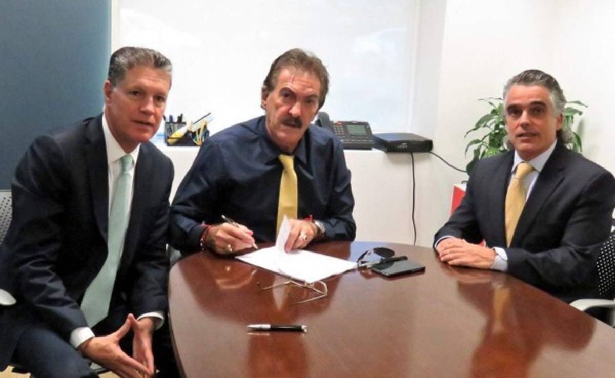 OFICIAL: Ricardo La Volpe es presentado como nuevo técnico del América