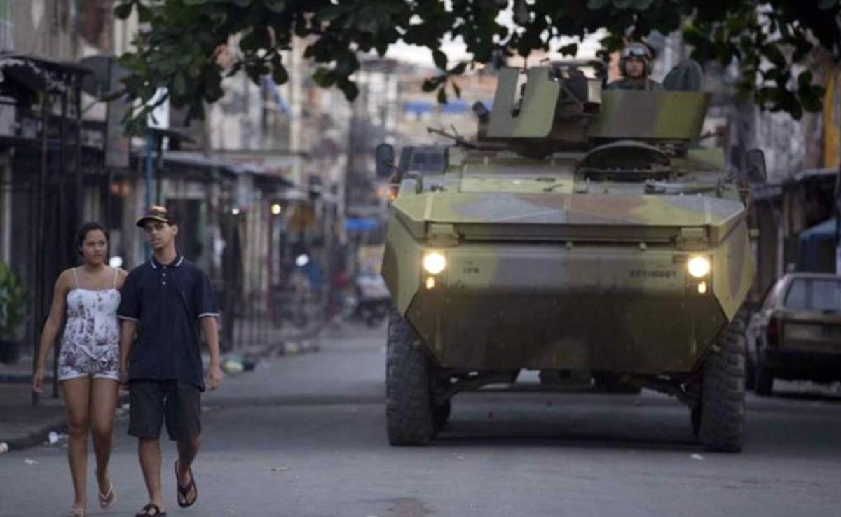 A un mes del Mundial, Río de Janeiro aumenta su seguridad
