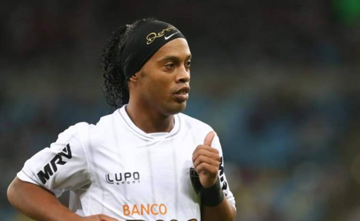 Ronaldinho invitado a partido organizado por el papa Francisco