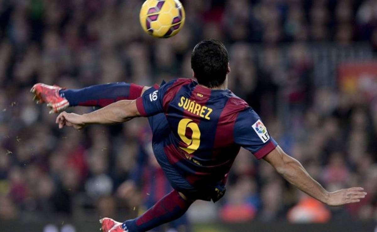 VIDEO: El espectacular gol de media volea de Luis Suárez