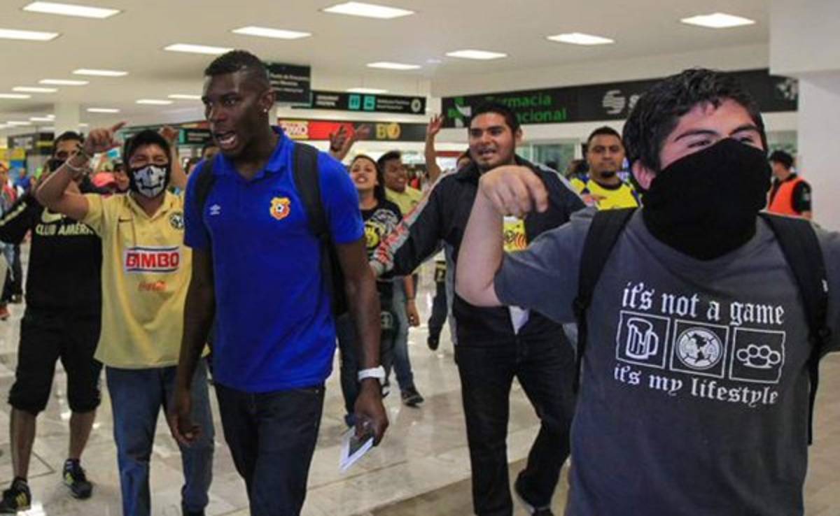 Cánticos ofensivos para jugadores del Herediano en México