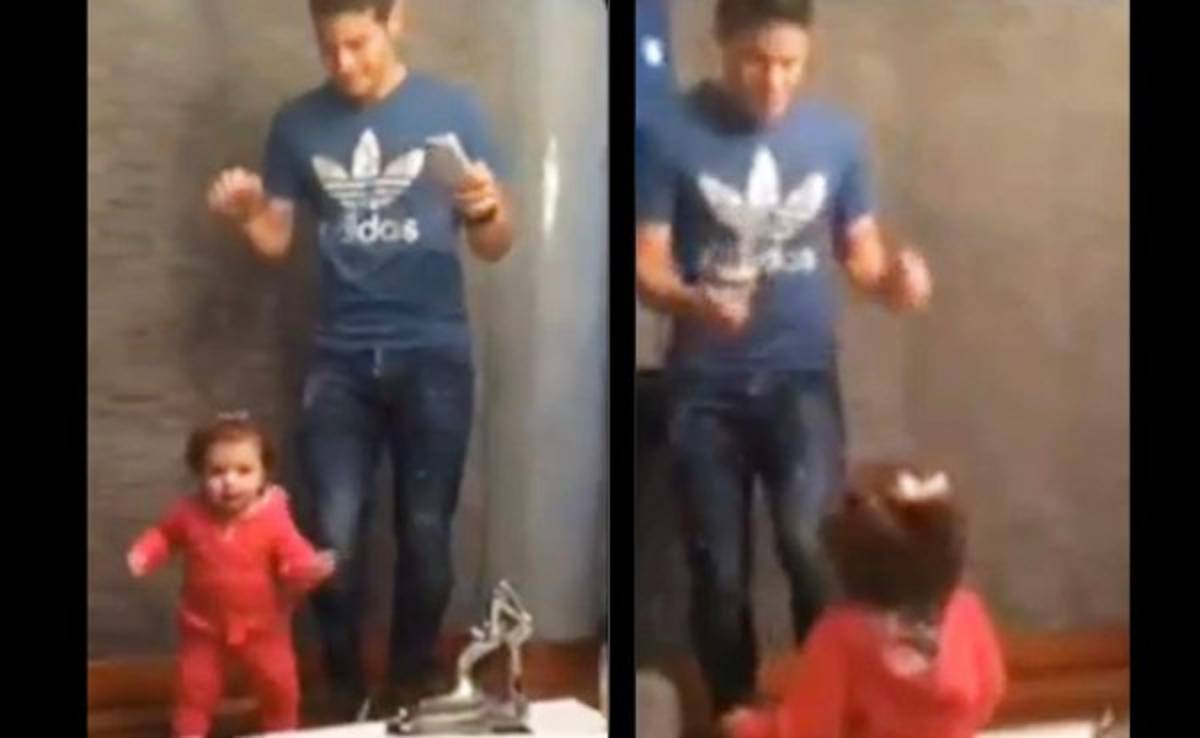 VIDEO: James le enseña a bailar el 'Ras Tas Tas' a su hija