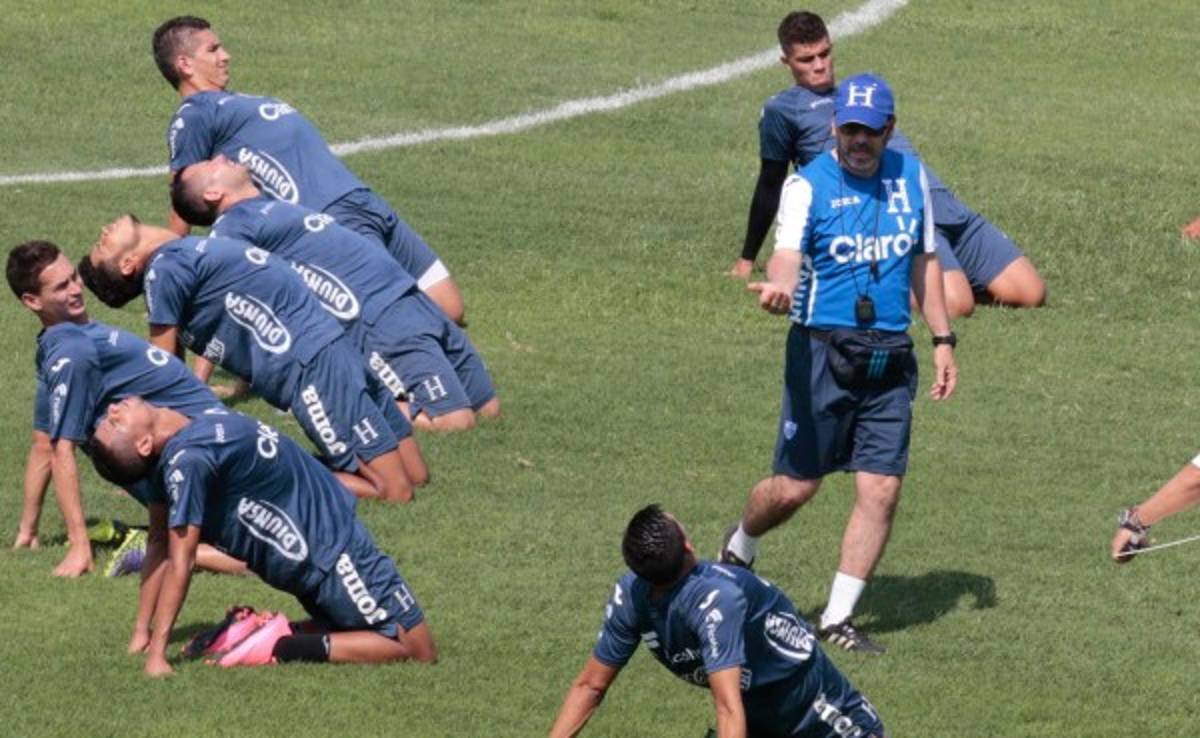 Leverón: 'Es muy motivante para cada jugador enfrentar a Messi'