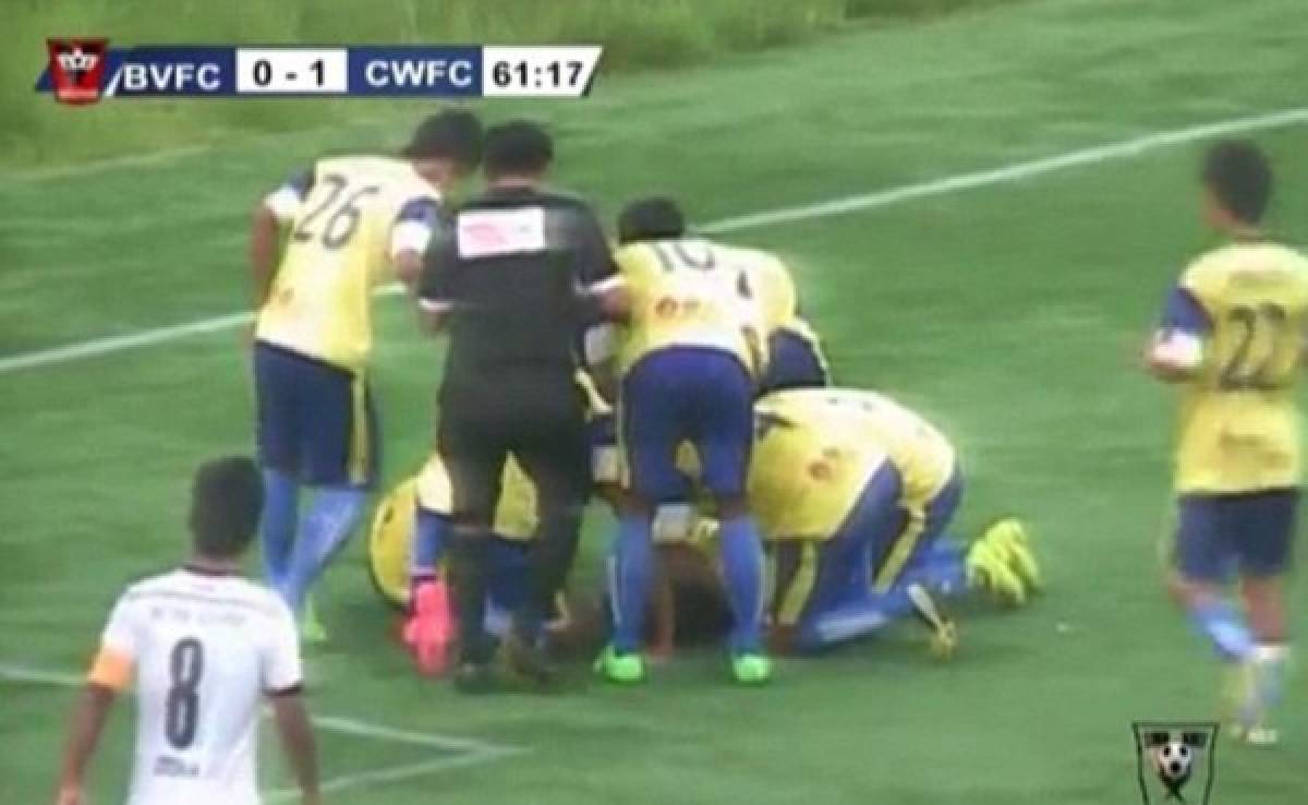 VIDEO: Futbolista muere tras celebrar gol con piruetas