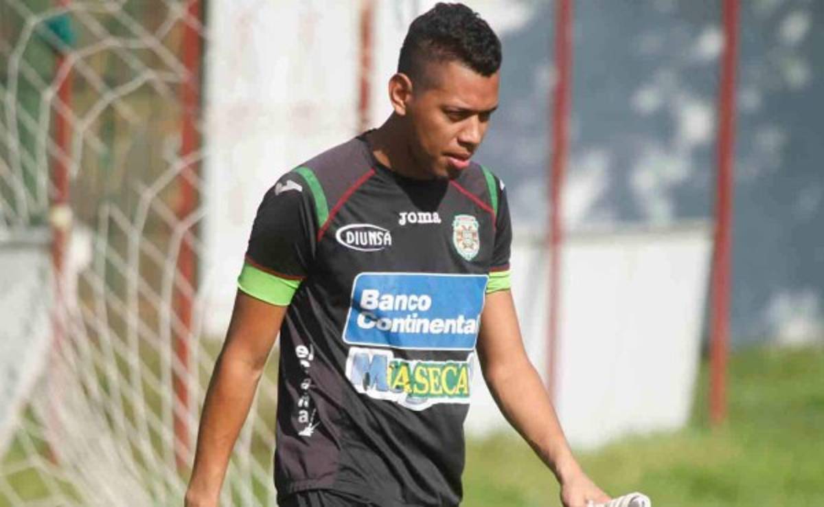 Denovan Torres: 'He querido tirar la toalla, pero gracias Dios aquí estoy haciendo la lucha',