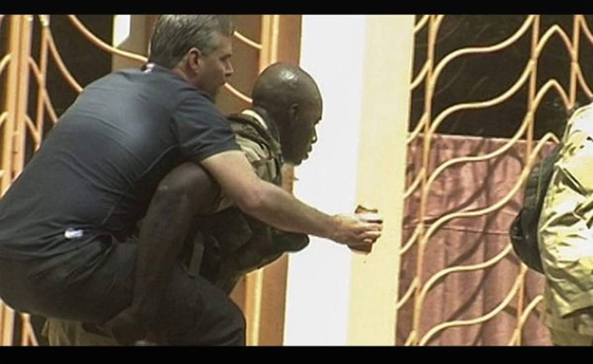 El atleta Dembélé, héroe de los socorristas del ataque en Mali