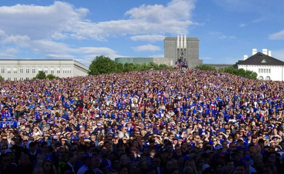 VIDEO: El impresionante recibimiento a Islandia tras la Eurocopa