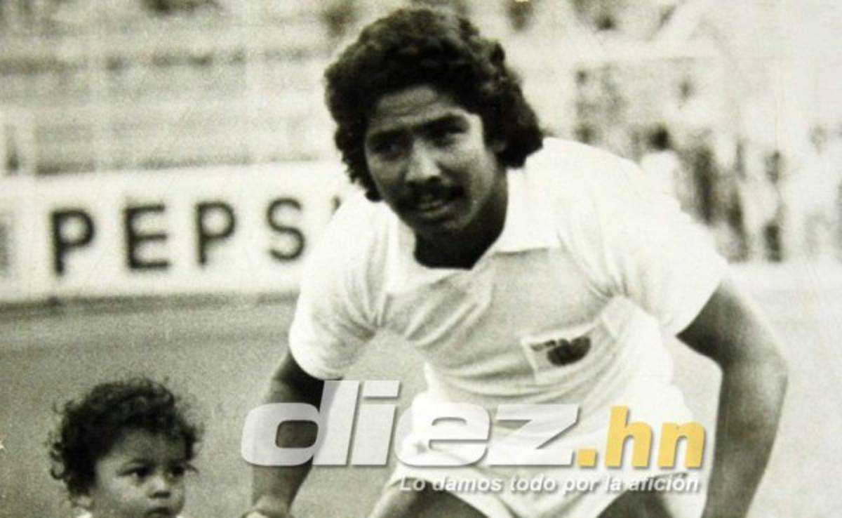 Así ha sido la evolución de la gloriosa camisa del Olimpia