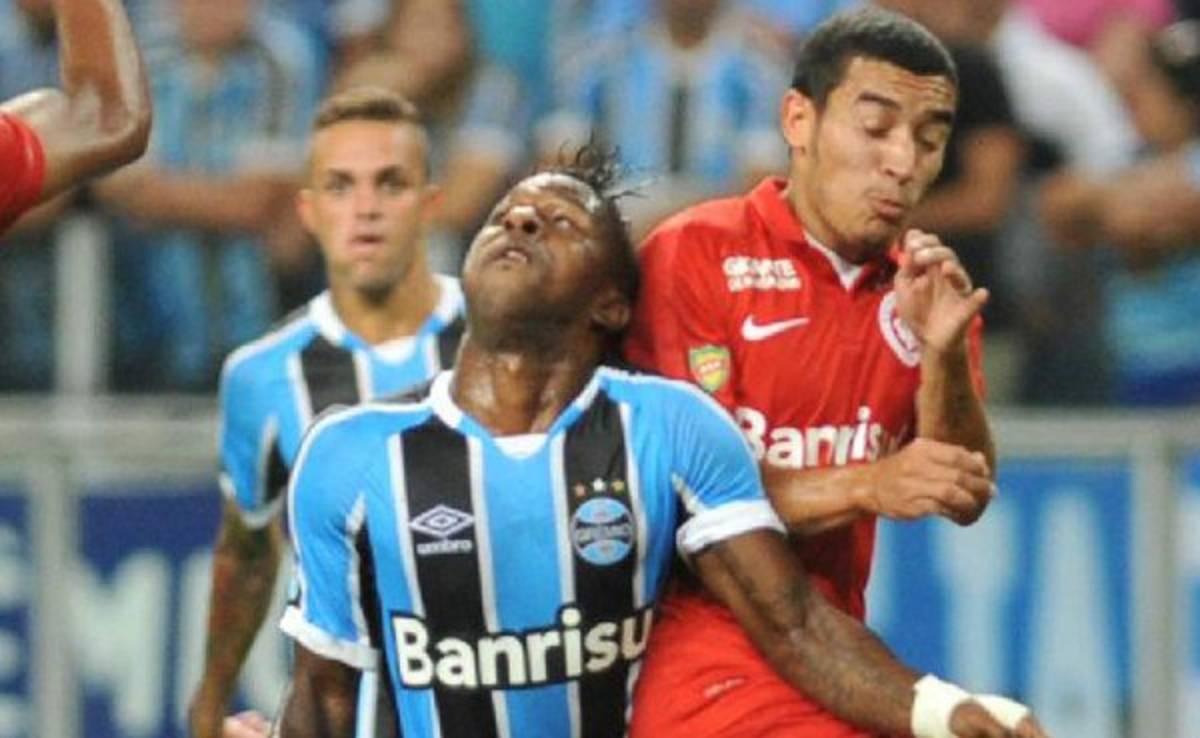 VIDEO: Futbolista juega con la mandíbula rota durante 40 minutos