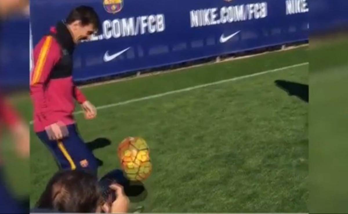 VIDEO: Messi no para y hace otro golazo en pleno entrenamiento