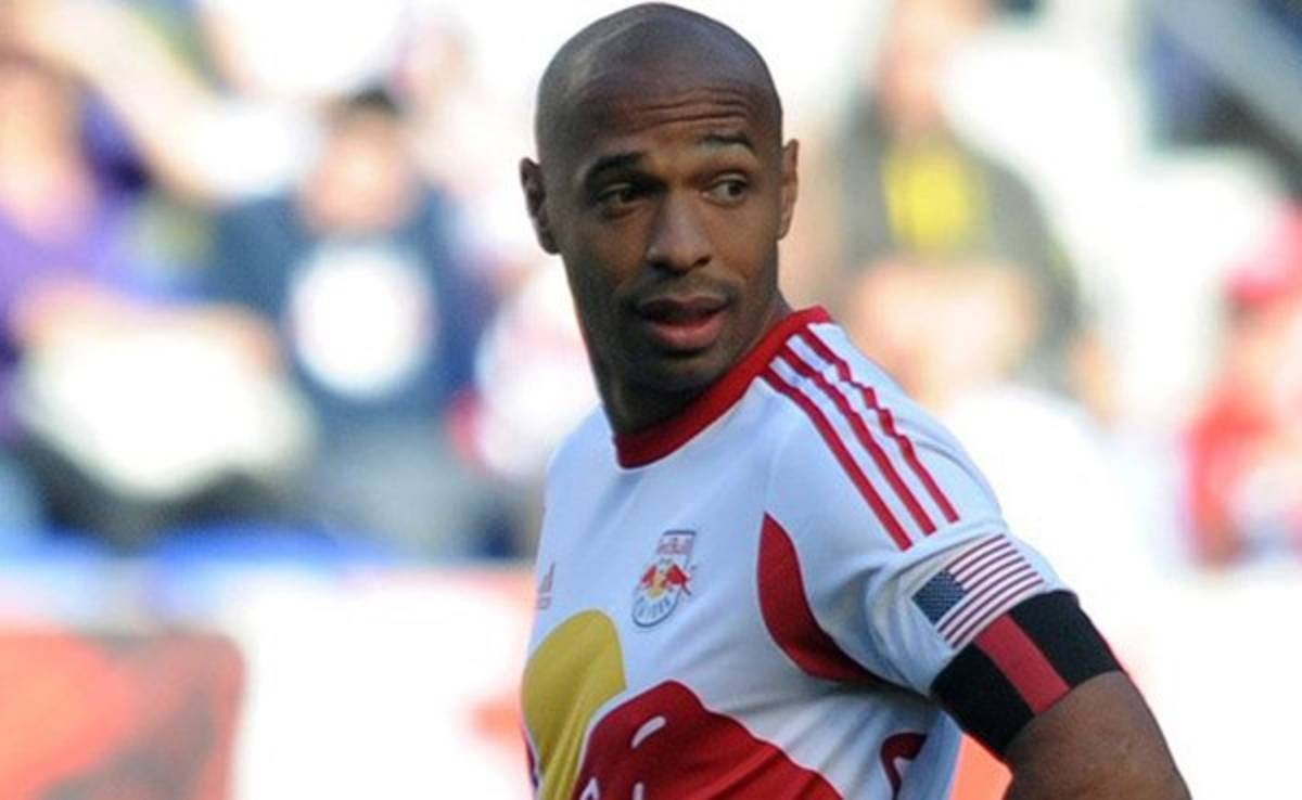 Thierry Henry carga contra Cristiano Ronaldo y Messi