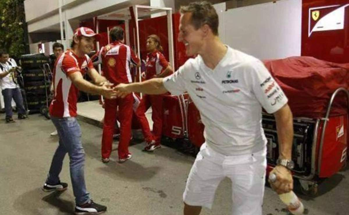 Ferrari anima a Jules Bianchi enviándole una foto suya con Schumacher