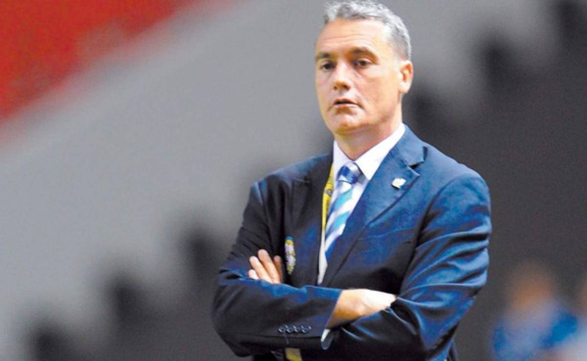 Nicaragua despide a su seleccionador, el español Enrique Llena