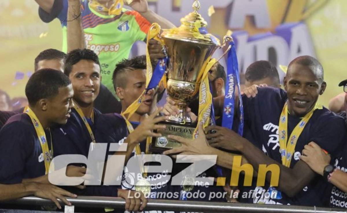 Estas son las postales inolvidables de una noche heroica para el Honduras Progreso