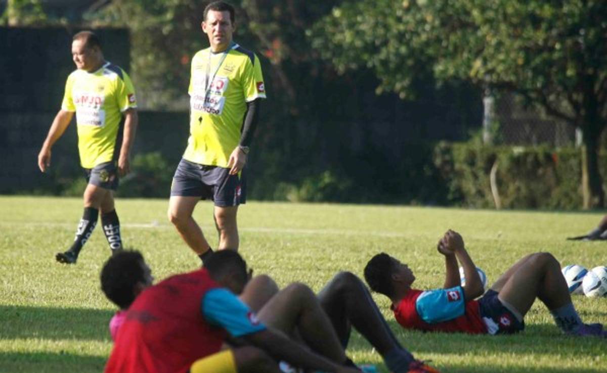 Real España busca refuerzo extranjero en Uruguay, Costa Rica y Brasil