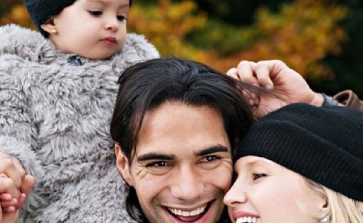 La mujer de Falcao le responde a Van Gaal