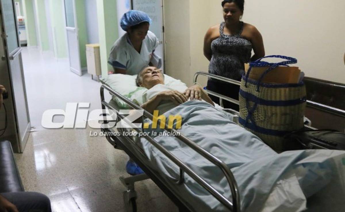 Chelato Uclés regalará banderines y películas de España 82 a médicos