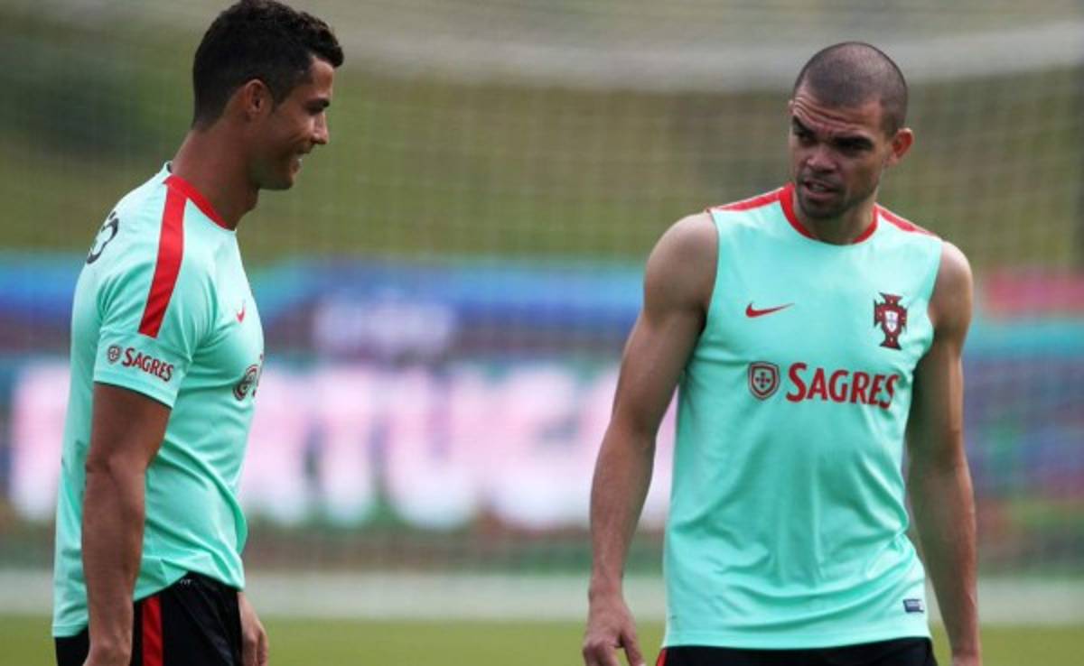Pepe elogia a Cristiano por el papel que jugó para ganar la Eurocopa con Portugal