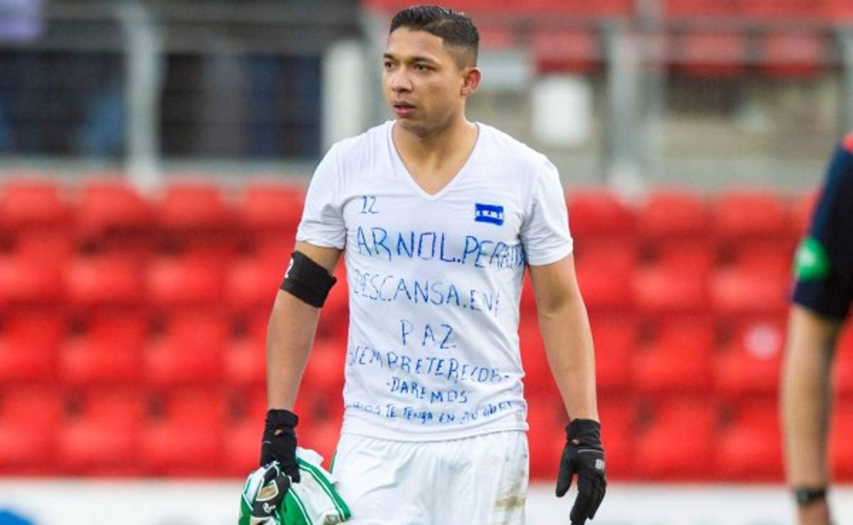 Emilio Izaguirre cumplirá un mes sin jugar en el Celtic de Escocia