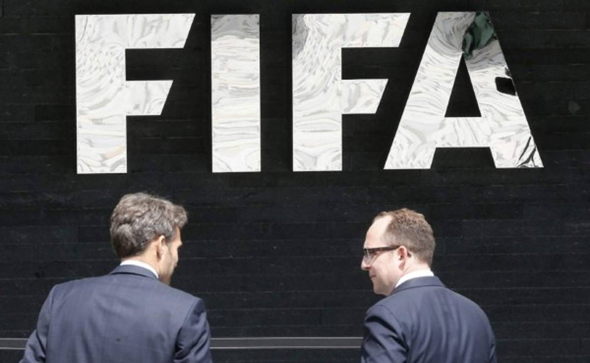 Suiza transmite a EUA documentos bancarios ligados a escándalos en FIFA