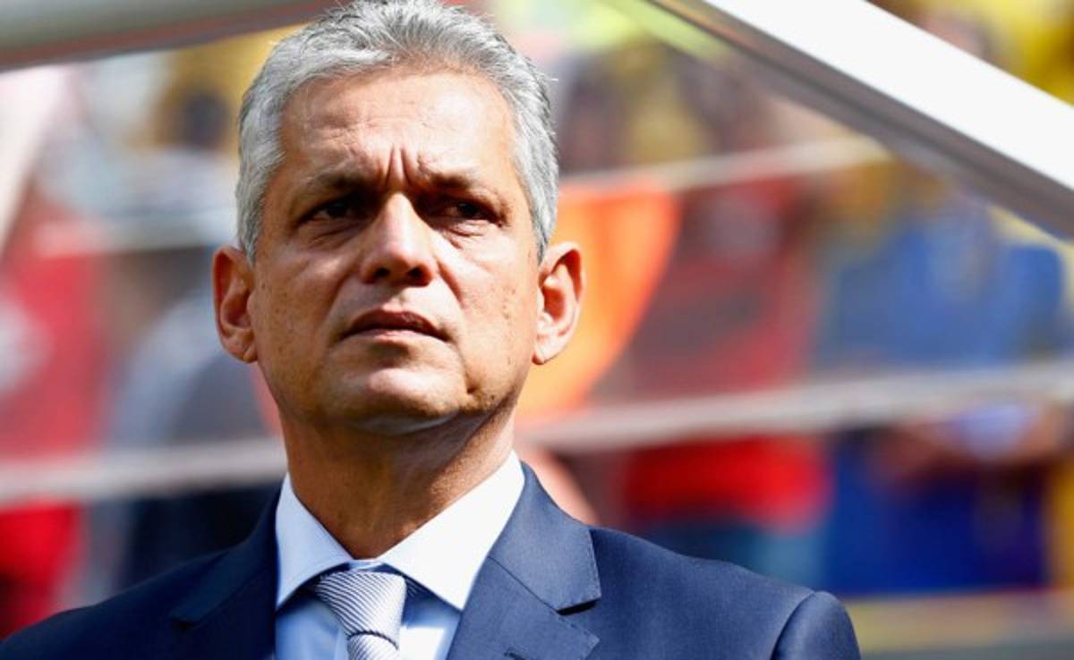 Le roban automóvil al ténico Reinaldo Rueda en Colombia