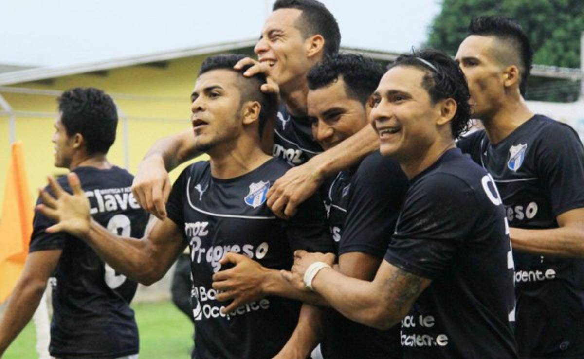 Solo tres veces en la historia de finales un equipo chico ha sido campeón en Honduras