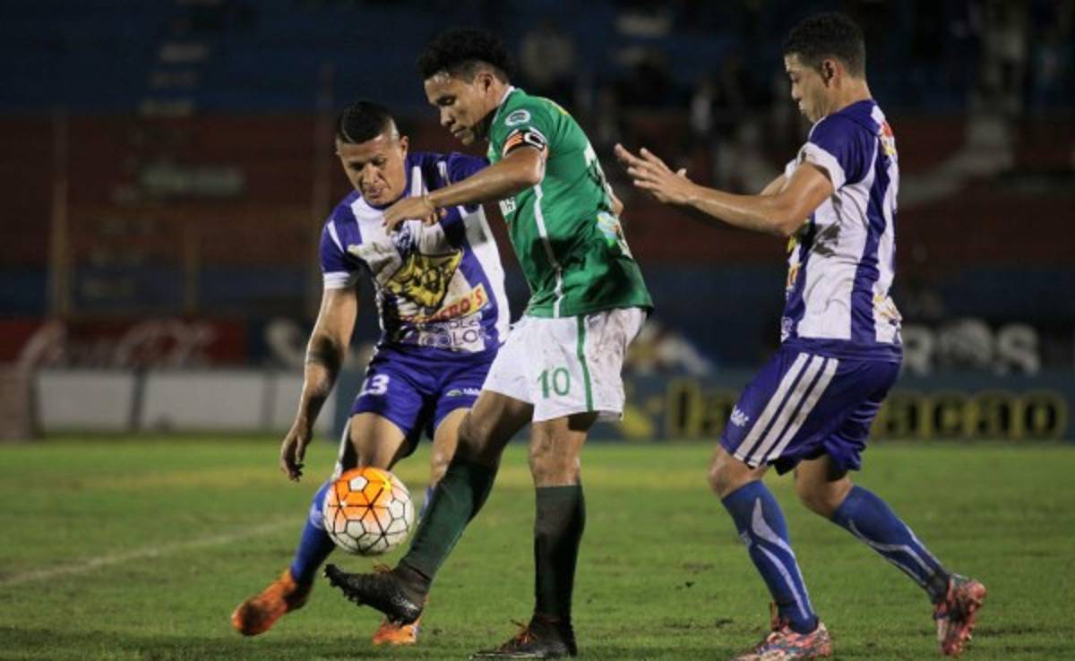 Rambo se luce con doblete y le da un punto de oro al Platense ante Victoria