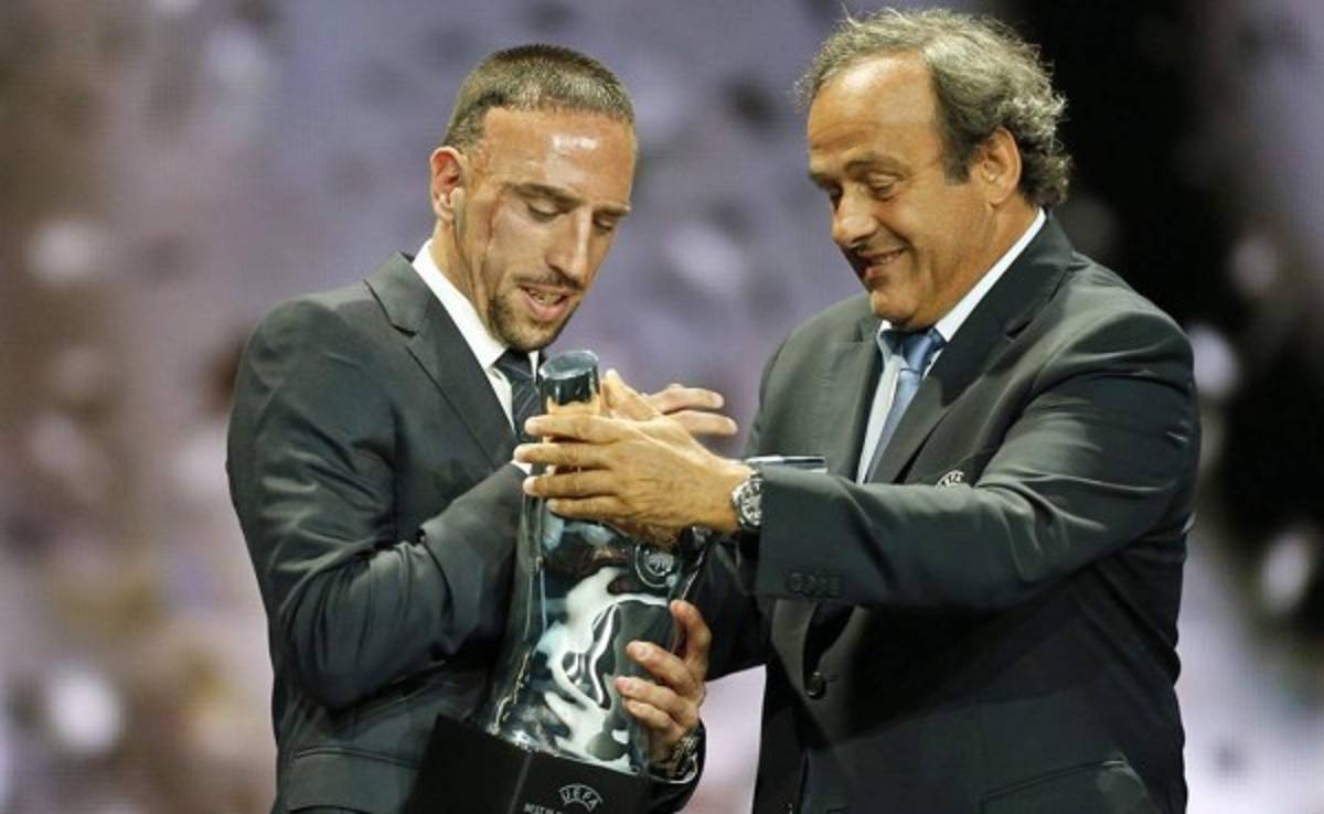 Platini: 'Si Ribéry se niega a jugar con Francia será suspendido'