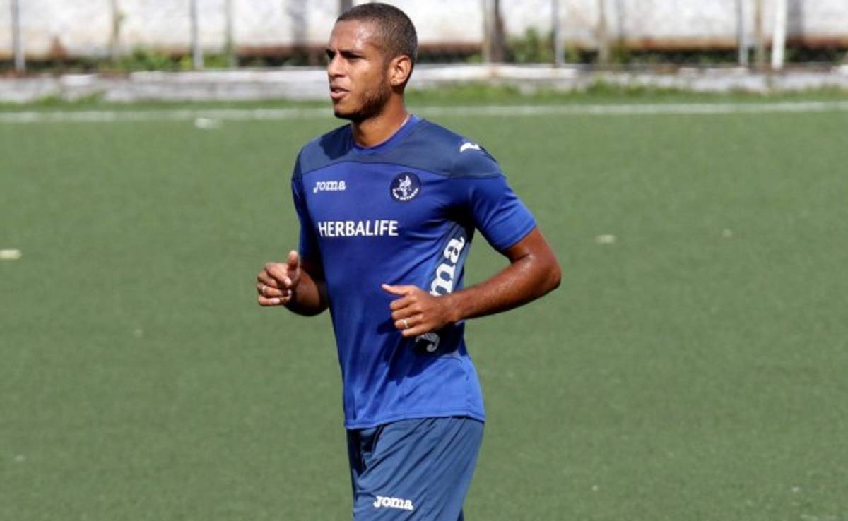 Eddie Hernández: 'Deseamos volver al segundo lugar, estamos urgidos por ganar'