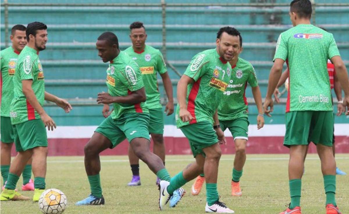 Emil Martínez regresa del retiro para ayudar a resucitar a Marathón