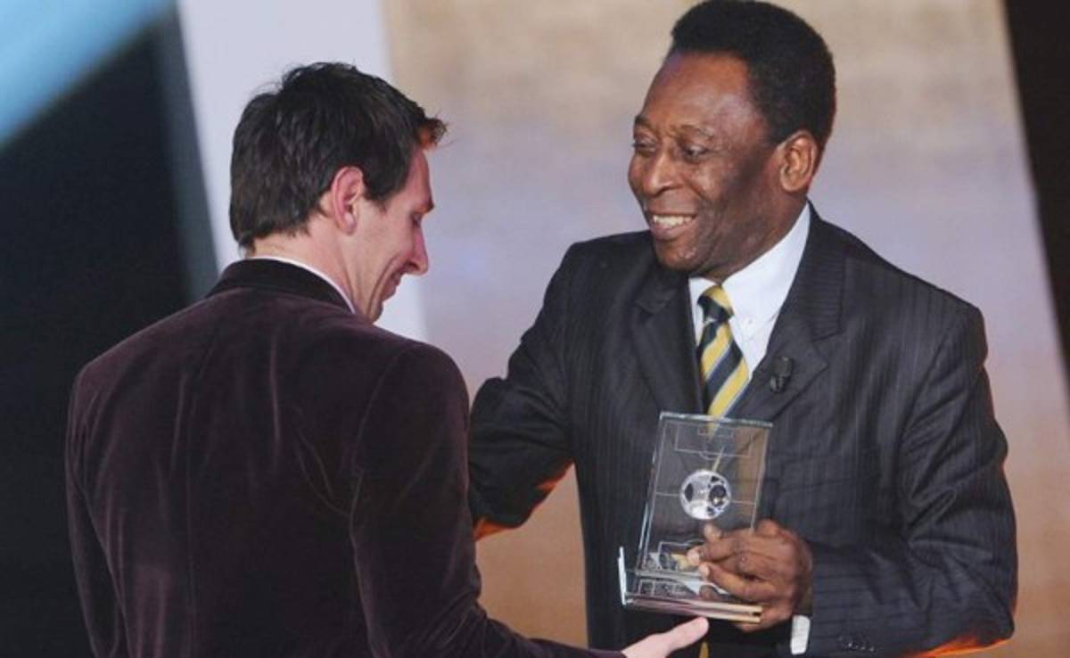 Pelé pide a Messi que reconsidere su decisión de dejar la selección de Argentina