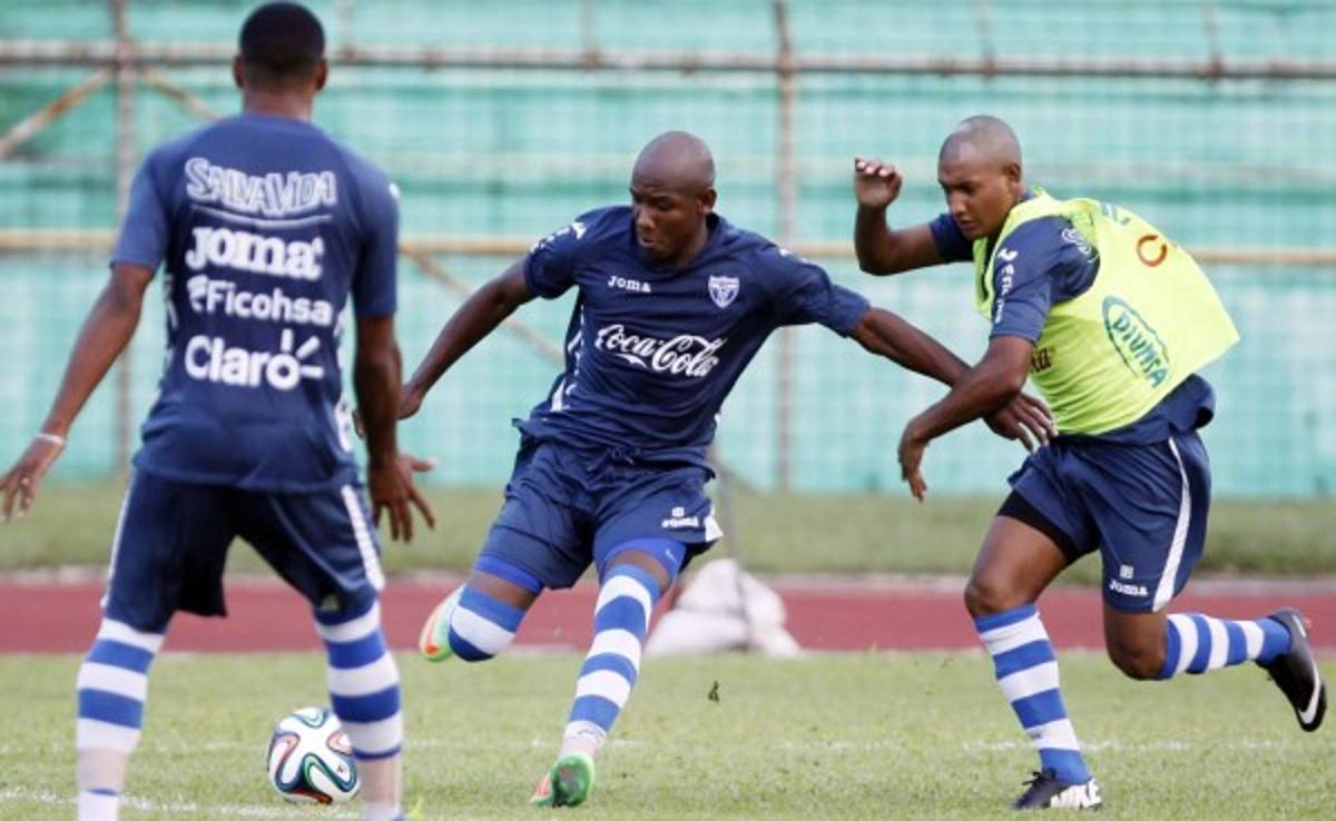 Por lesión, Rommel Quioto regresa hoy a Honduras