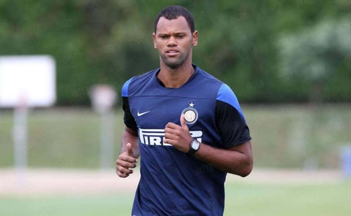 El portugués Rolando firma por el Anderlecht de Andy Najar