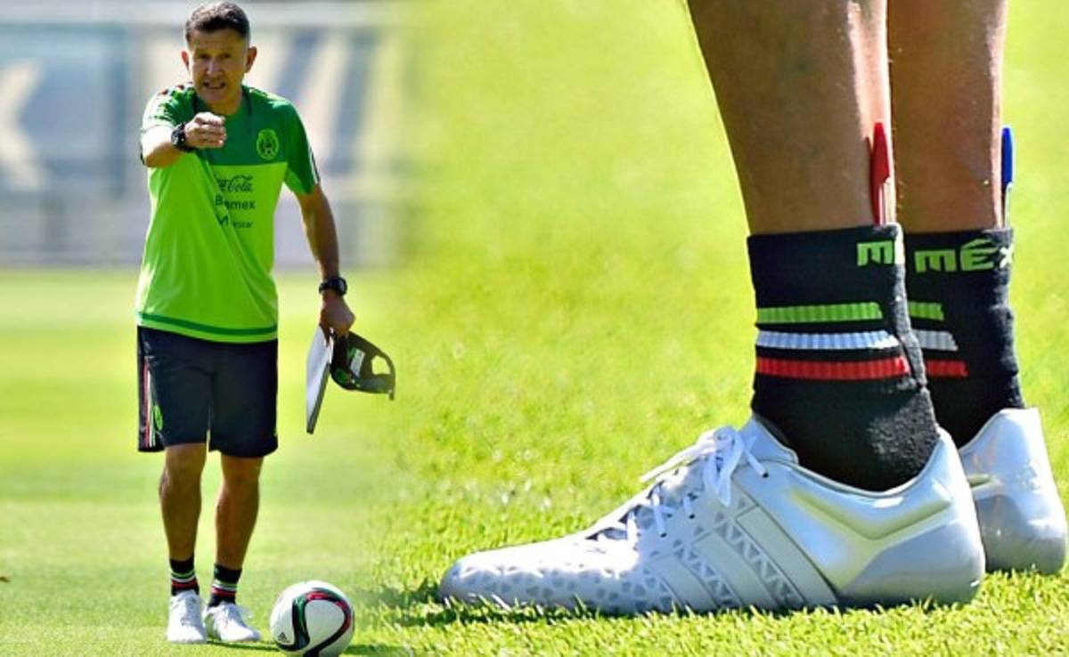 Juan Carlos Osorio y el curioso ritual en inicio de entrenos con México